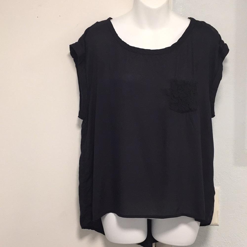 Blk short sleeve laced across shoulder blouse